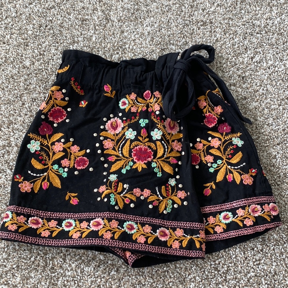 Zara Embroidered Skort
